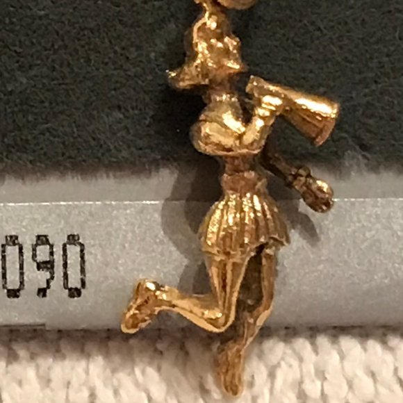 Vtg Simply Charming1928 Goldtone Cheerleader Charm - Picture 3 of 3